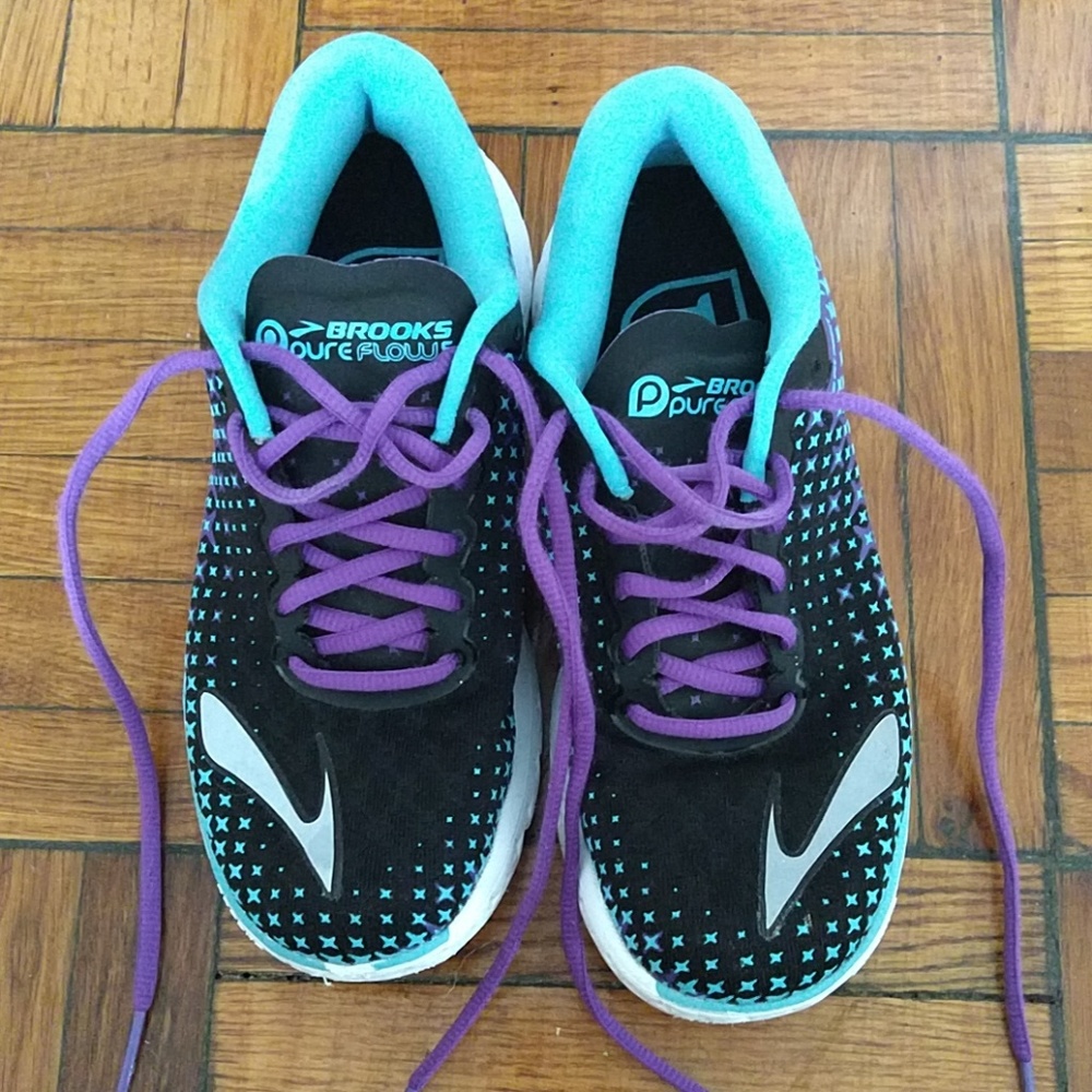 Brooks Women Pure Flow 5 Running Shoe